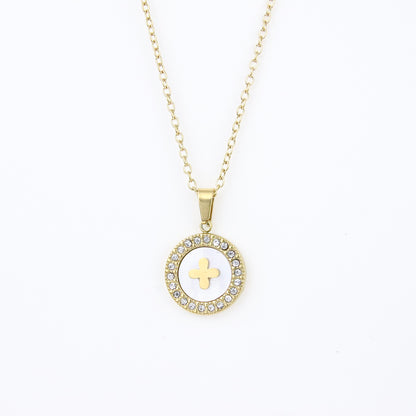 Ciondolo rotondo con la croce