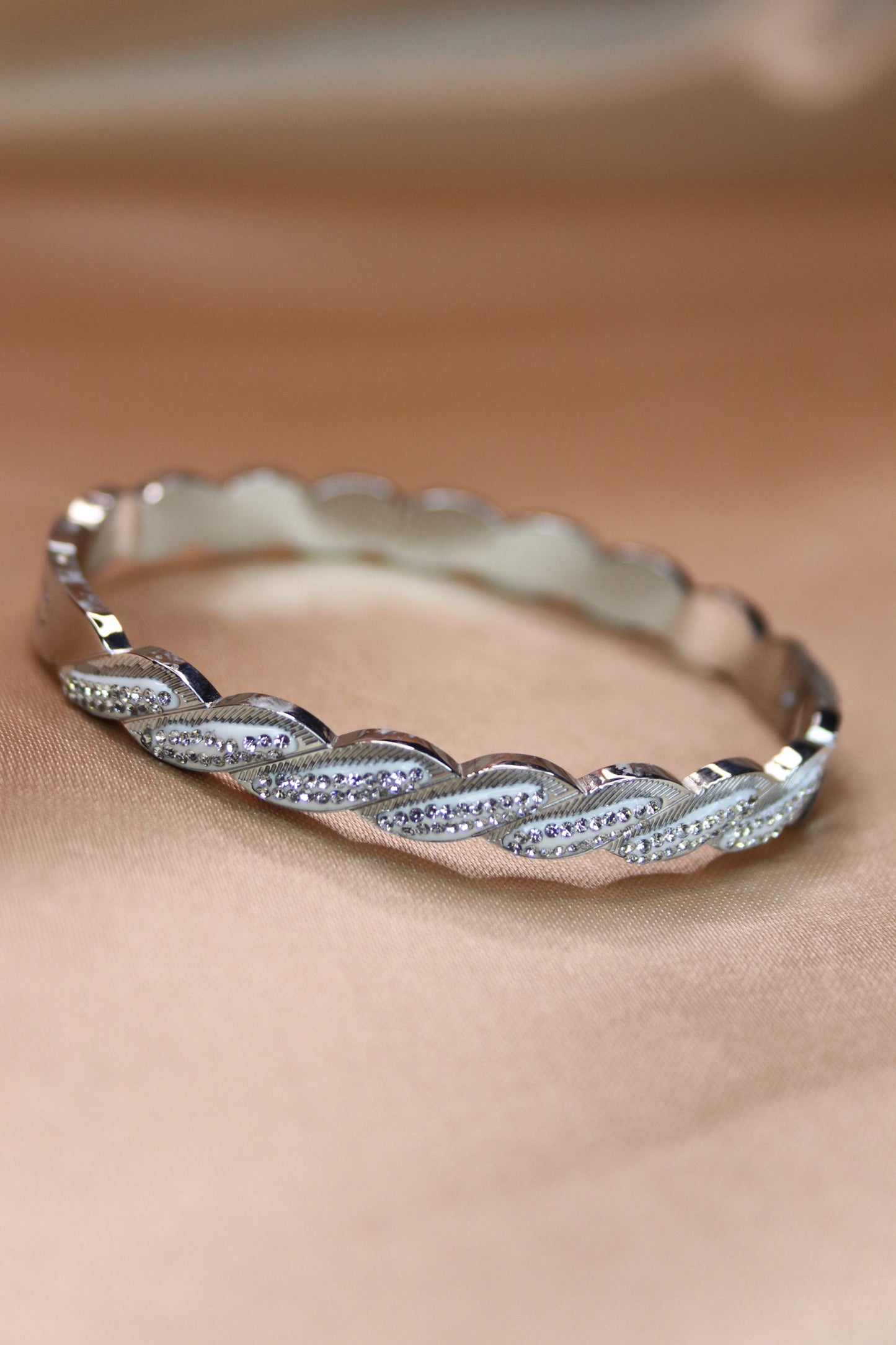 Bracciale con diamanti 3